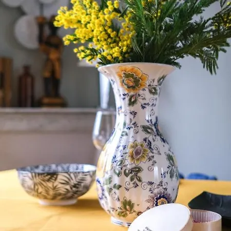 Marie Emeraude Paris Orly Jacuzzi *