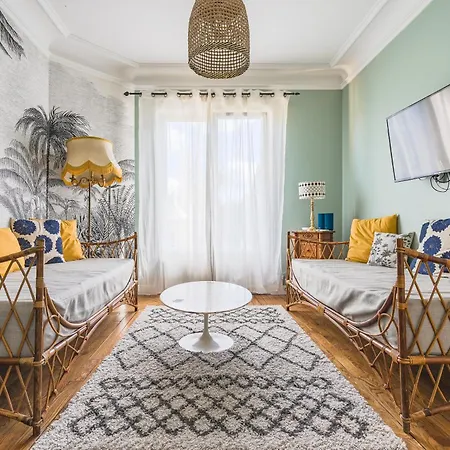 Marie Emeraude Paris Orly Jacuzzi Villa *